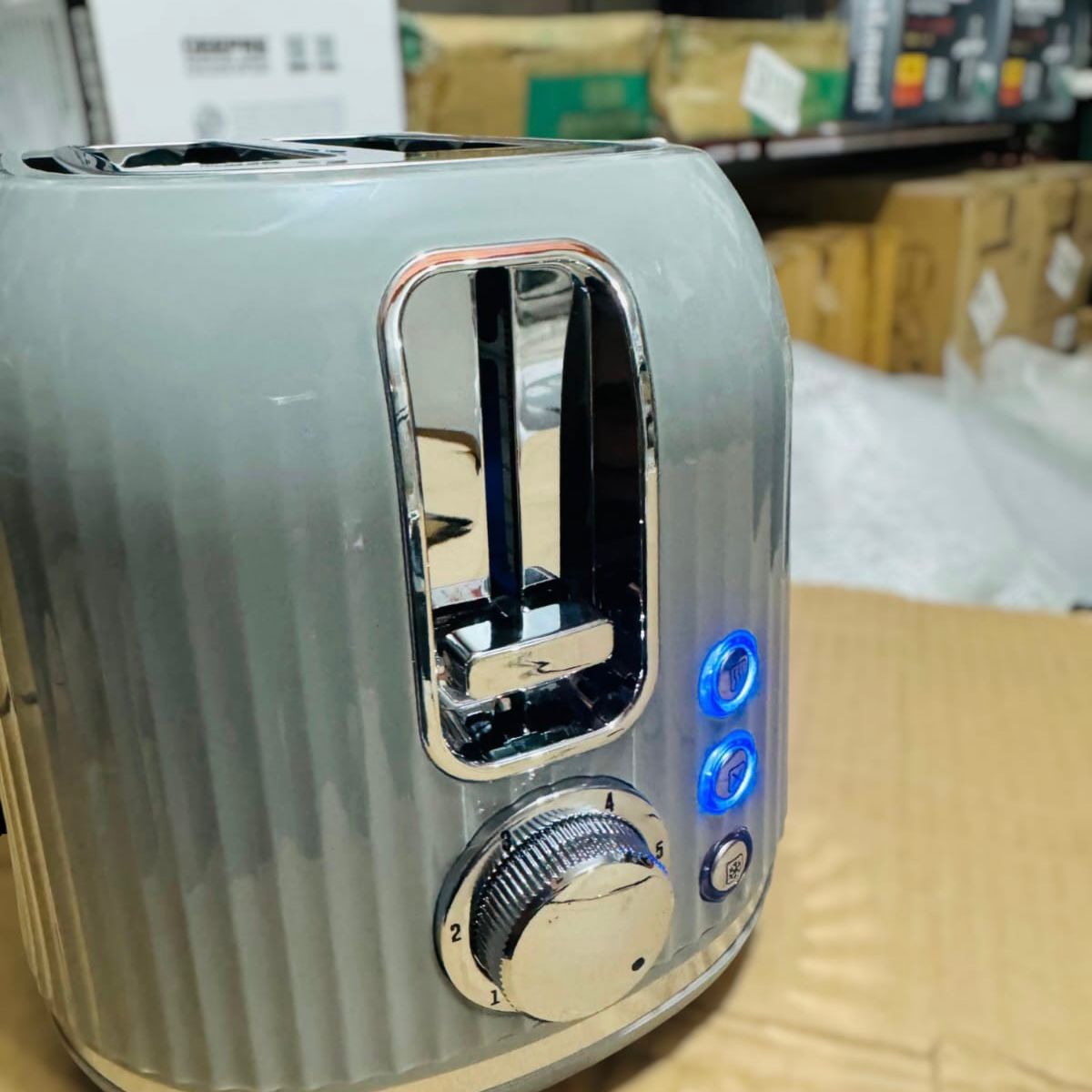 GEEPAS 1000W Fluted 2 Slice Toaster-36558UK