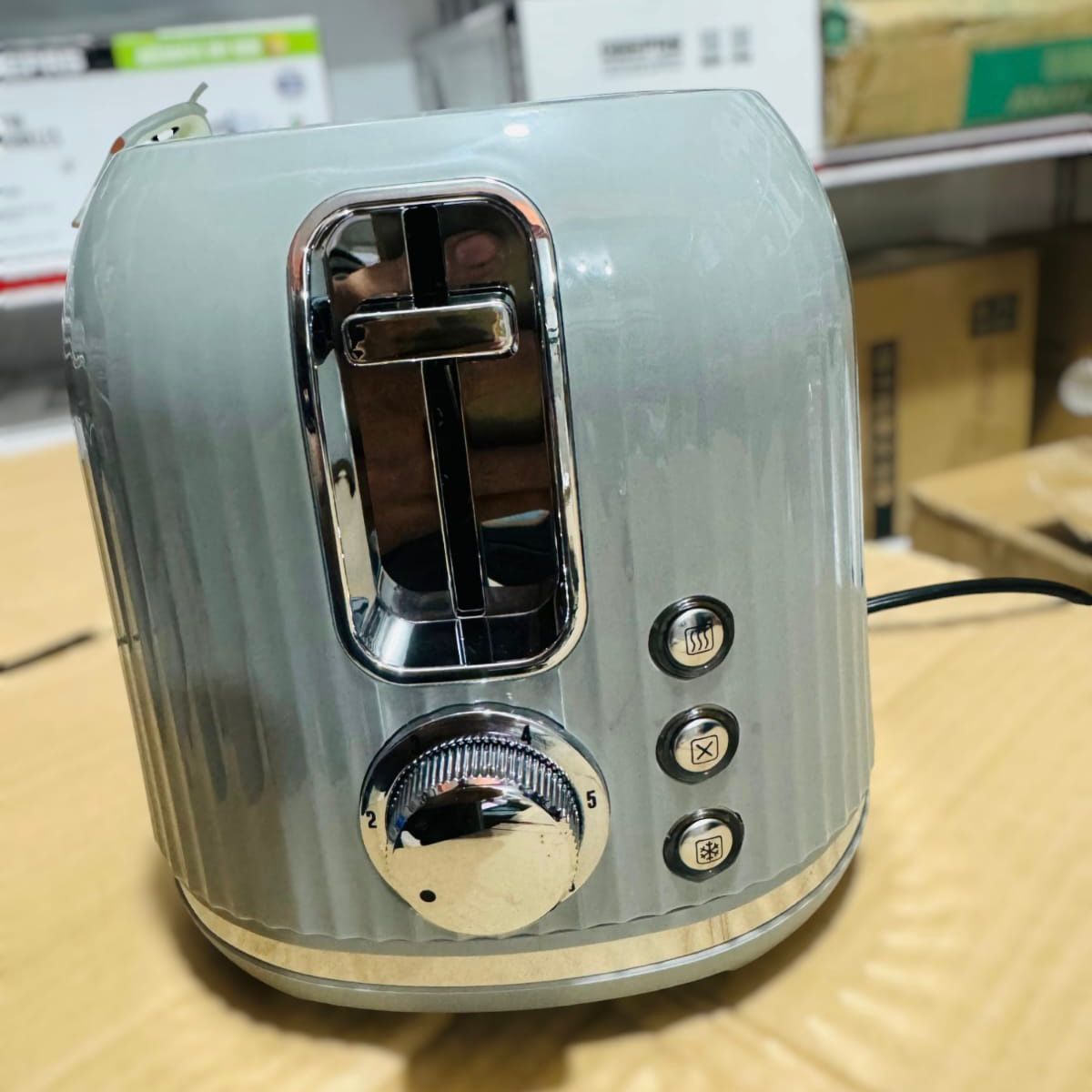 GEEPAS 1000W Fluted 2 Slice Toaster-36558UK