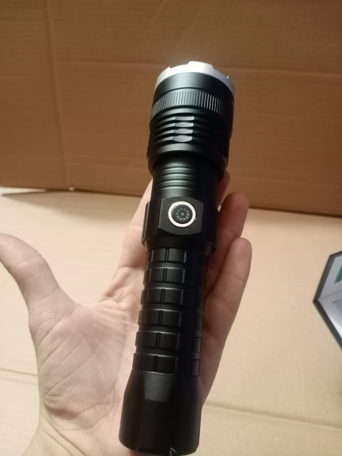 SUPER RECHARGEABLE FLASHLIGHT P50