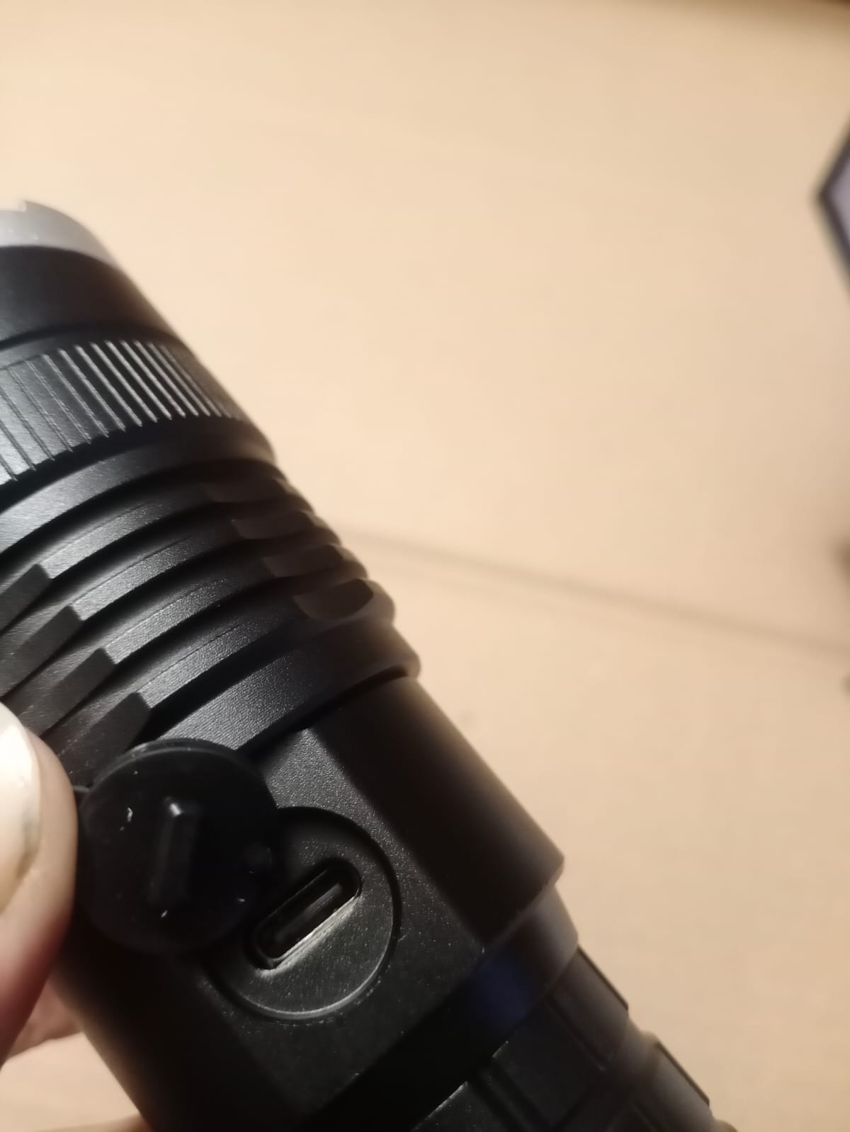 SUPER RECHARGEABLE FLASHLIGHT P50