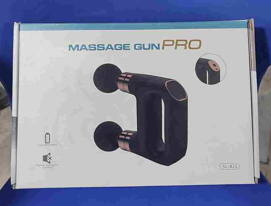 RECHARGEABLE MASSAGE GUN PRO WITH 8 HEADS